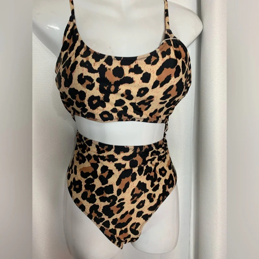 NWOT Leopard Print Cutout Swimsuit - Picture 6 of 9